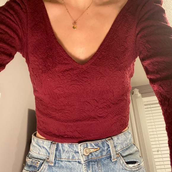 Forever 21 deep v long sleeve elegant top - Picture 2 of 6